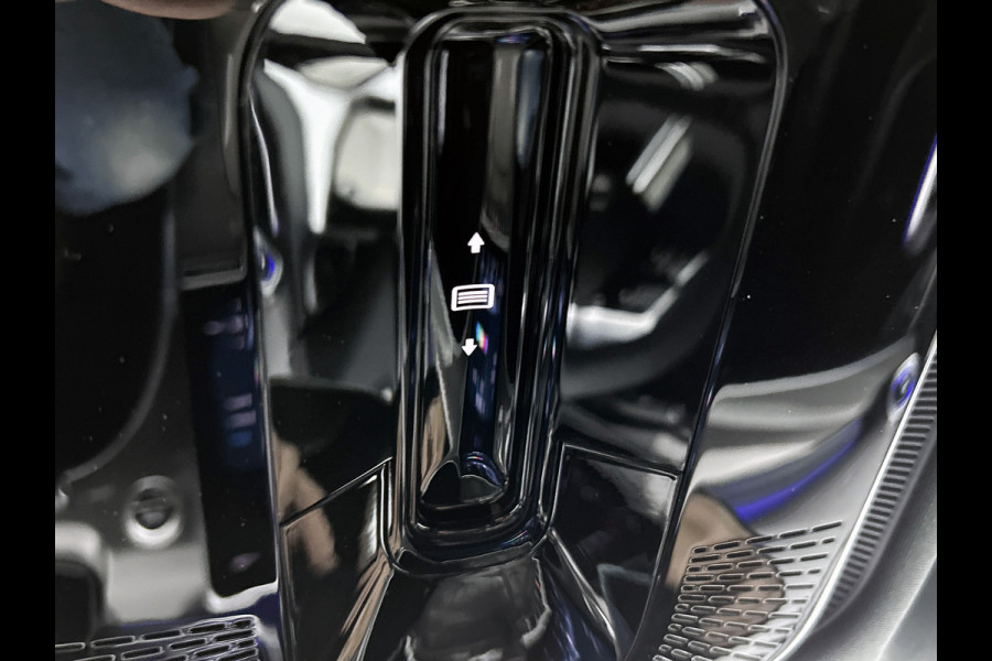 Mercedes-Benz C-Klasse 300 e Business Solution AMG | Nightpakket | GUARD 360° Plus | Burmester® 3D surround sound | Trekhaak | Middenconsole metaalstructuur | Panoramaschuifdak | 360° camera | Diamond grill |