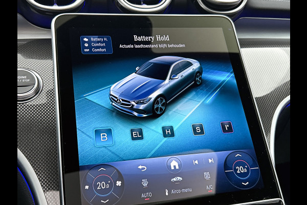 Mercedes-Benz C-Klasse 300 e Business Solution AMG | Nightpakket | GUARD 360° Plus | Burmester® 3D surround sound | Trekhaak | Middenconsole metaalstructuur | Panoramaschuifdak | 360° camera | Diamond grill |