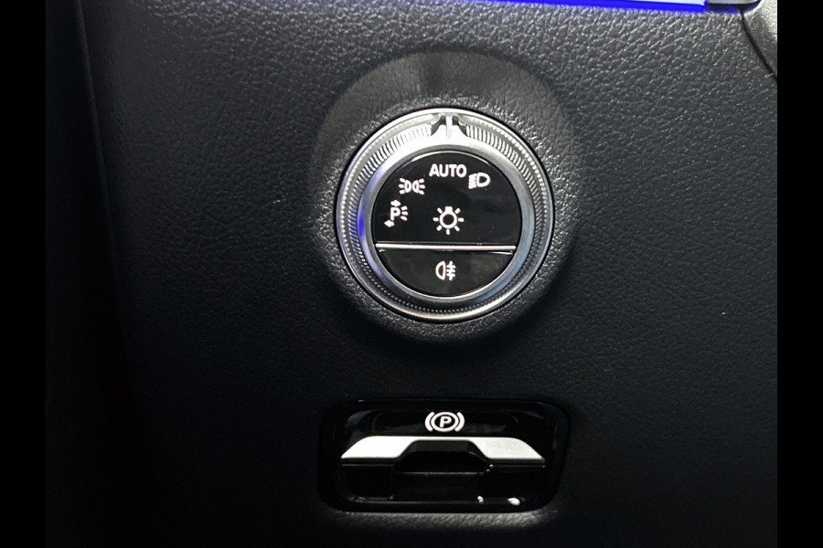Mercedes-Benz C-Klasse 300 e Business Solution AMG | Nightpakket | GUARD 360° Plus | Burmester® 3D surround sound | Trekhaak | Middenconsole metaalstructuur | Panoramaschuifdak | 360° camera | Diamond grill |