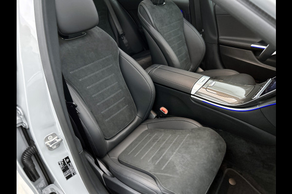 Mercedes-Benz C-Klasse 300 e Business Solution AMG | Nightpakket | GUARD 360° Plus | Burmester® 3D surround sound | Trekhaak | Middenconsole metaalstructuur | Panoramaschuifdak | 360° camera | Diamond grill |