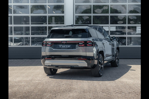 Jeep Compass First Edition 74 kWh | Adapt. Cruise | Camera | Carplay | 20" | Elektr. A-Klep | Navi | Winter Pack | Schuif/Kanteldak | Premium Pack | Conv. Pack | Warmtepomp