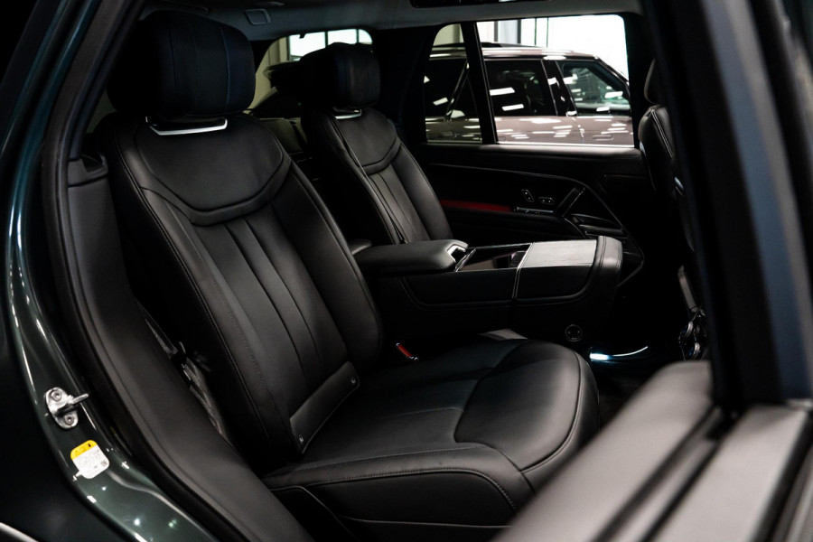 Land Rover Range Rover 3.0 P550e Autobiography *Meridian Signature / SV interieur / Panorama / Soft-Close / 4-wiel besturing / HUD / Stoelventilatie + Massage*