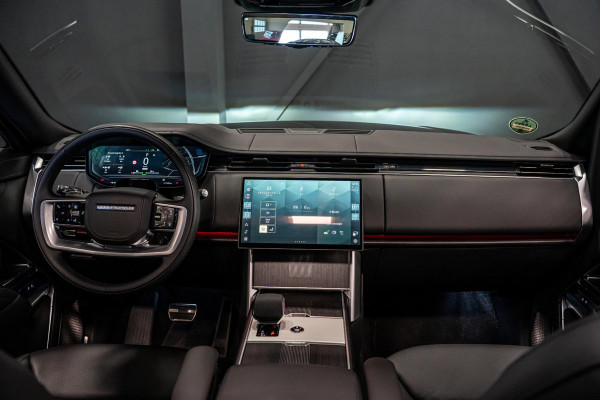 Land Rover Range Rover 3.0 P550e Autobiography *Meridian Signature / SV interieur / Panorama / Soft-Close / 4-wiel besturing / HUD / Stoelventilatie + Massage*