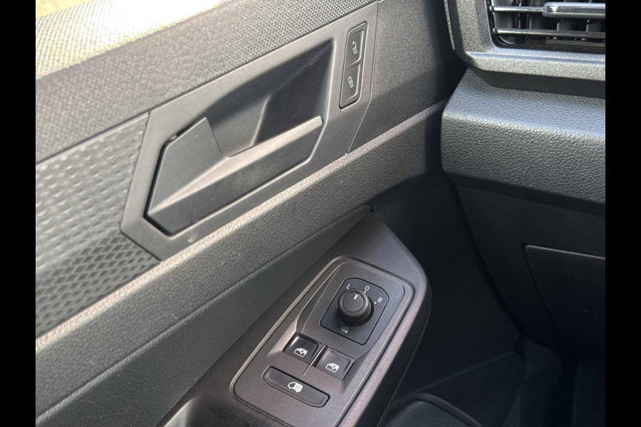 Volkswagen Caddy Cargo 2.0 TDI L1H1 | NL-auto | Camera | Trekhaak | Carplay | Navi | Cruisec.