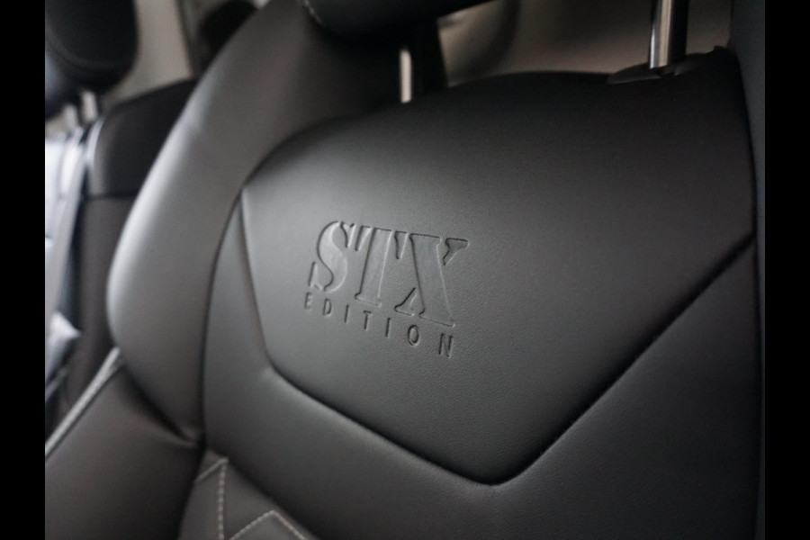 Opel Vivaro Electric L3 75 kWh | STX Sport | Lederen bekleding | Spoilerpakket | 18 inch Lichtmetalen velgen | Comfort stoelen | Mooiste bus van NL (!)