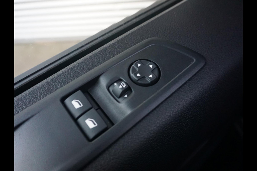 Opel Vivaro Electric L3 75 kWh | STX Sport | Lederen bekleding | Spoilerpakket | 18 inch Lichtmetalen velgen | Comfort stoelen | Mooiste bus van NL (!)