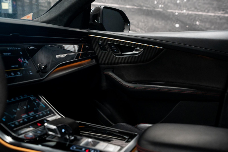 Audi RS Q8 4.0 TFSI Quattro *Bang & Olufsen / Standkachel / Stoelventilatie / Soft-Close / RS-Sportuitlaatsysteem / HUD / Surround-View*
