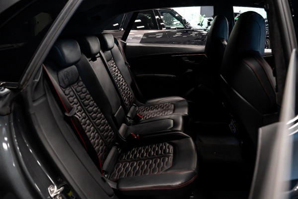 Audi RS Q8 4.0 TFSI Quattro *Bang & Olufsen / Standkachel / Stoelventilatie / Soft-Close / RS-Sportuitlaatsysteem / HUD / Surround-View*