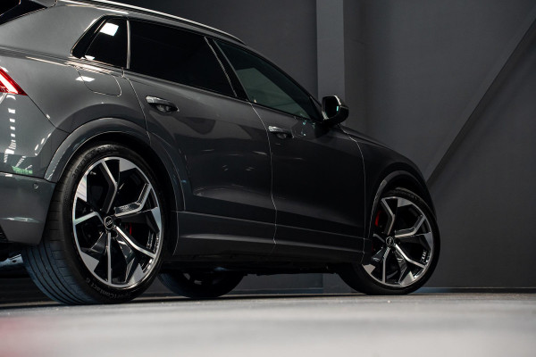 Audi RS Q8 4.0 TFSI Quattro *Bang & Olufsen / Standkachel / Stoelventilatie / Soft-Close / RS-Sportuitlaatsysteem / HUD / Surround-View*