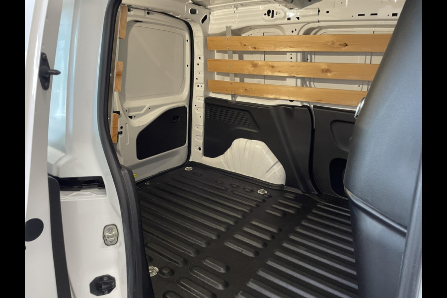Peugeot Partner 1.2 PureTech Premium Airco Navi Cruise Control Parkeersensoren achter Nederlandse auto met historie