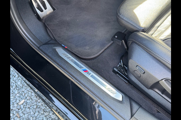 BMW 1-serie 118i AUT. 136PK M-PAKKET SPORT LEDER/CAMERA/NAVI/PANORAMADAK