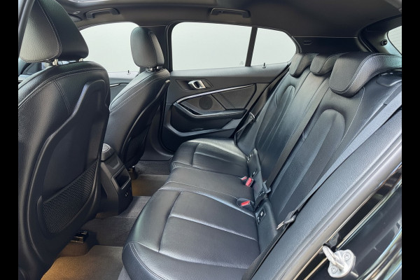 BMW 1-serie 118i AUT. 136PK M-PAKKET SPORT LEDER/CAMERA/NAVI/PANORAMADAK