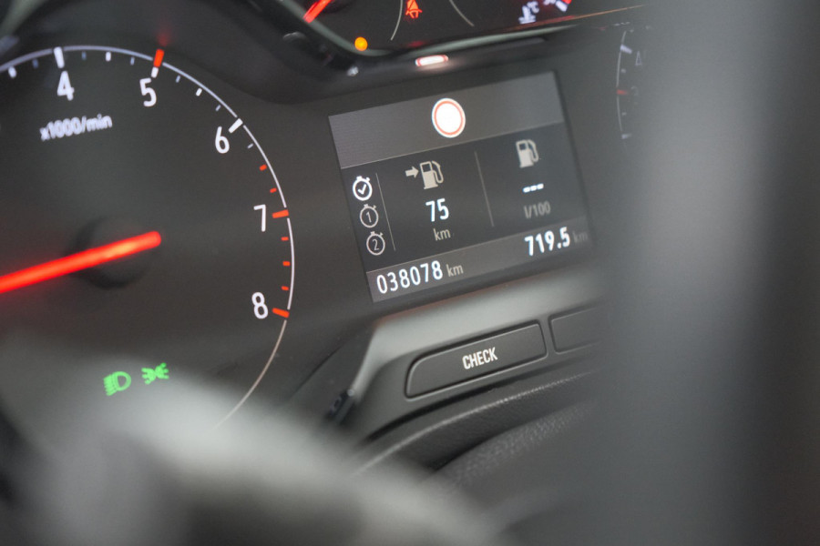 Opel Crossland Turbo 110 Business Edition | Camera | Navigatie | Parkeersensoren Voor + Achter