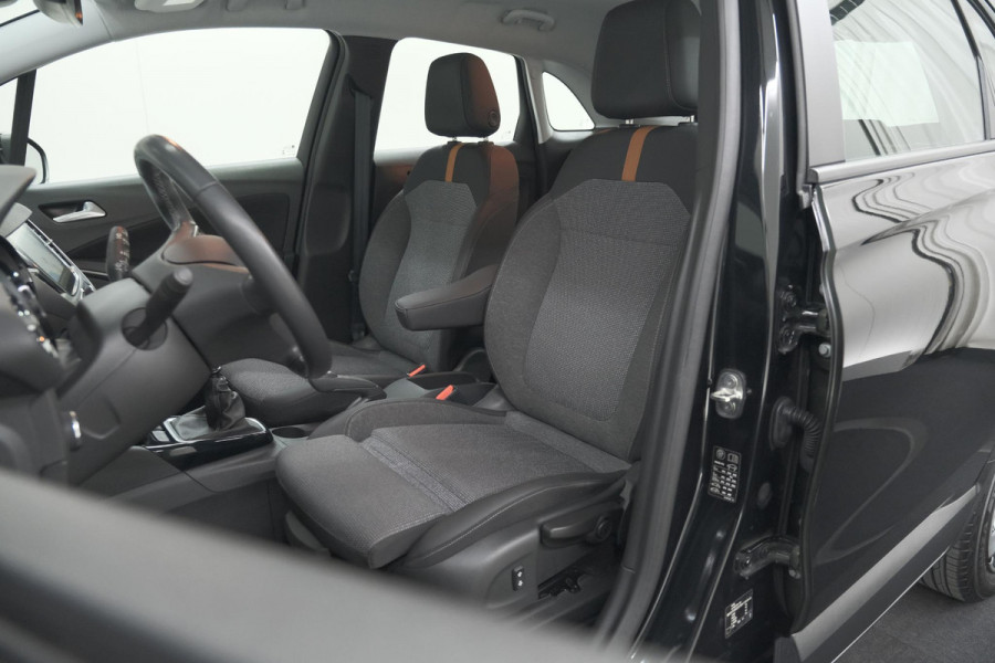 Opel Crossland Turbo 110 Business Edition | Camera | Navigatie | Parkeersensoren Voor + Achter