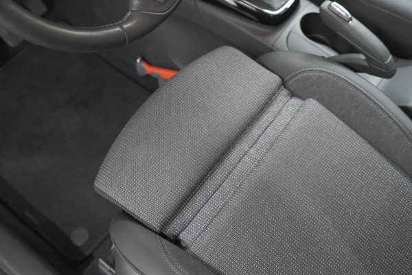 Opel Crossland Turbo 110 Business Edition | Camera | Navigatie | Parkeersensoren Voor + Achter