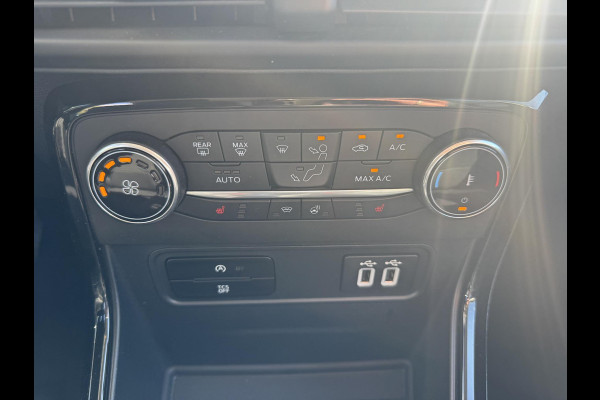 Ford EcoSport 1.0 EcoBoost Titanium 125pk Trekhaak | Stoelverwarming | Navigatie | Parkeersensoren | Voorruitverwarming