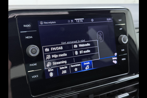 Volkswagen T-Roc 1.5TSI Automaat R-Line Panoramadak Stoelverwarming Adap.Cruise Virtal Cockpit Camera Elek.Achterklep Navi Apple Carplay Android  Keyless Pdc Privacy Glas Lmv Led DAB+ Licht-Regensensor