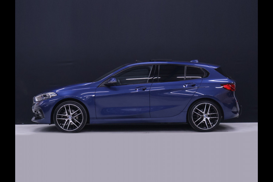 BMW 1-serie 118i M Sport [SCHUIFKANTELDAK, APPLE CARPLAY, ANDROID AUTO, STOELVERWARMING, STUURVERWARMING, ACHTERUITRIJCAMERA, PDC V+A, LED KOPLAMPEN, SPORTSTOELEN, 2-ZONE CLIMATE CONTROL, CRUISE CONTROL, NIEUWSTAAT]