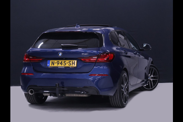 BMW 1-serie 118i M Sport [SCHUIFKANTELDAK, APPLE CARPLAY, ANDROID AUTO, STOELVERWARMING, STUURVERWARMING, ACHTERUITRIJCAMERA, PDC V+A, LED KOPLAMPEN, SPORTSTOELEN, 2-ZONE CLIMATE CONTROL, CRUISE CONTROL, NIEUWSTAAT]