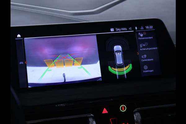 BMW 1-serie 118i M Sport [SCHUIFKANTELDAK, APPLE CARPLAY, ANDROID AUTO, STOELVERWARMING, STUURVERWARMING, ACHTERUITRIJCAMERA, PDC V+A, LED KOPLAMPEN, SPORTSTOELEN, 2-ZONE CLIMATE CONTROL, CRUISE CONTROL, NIEUWSTAAT]