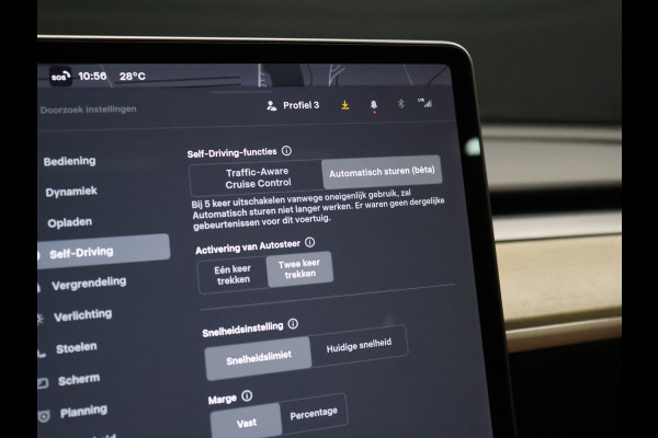 Tesla Model Y RWD 58 kWh [PANORAMADAK, APPLE CARPLAY, ANDROID AUTO, ELEKTRISCHE STOELEN, PDC, CAMERA, STOELVERWARMING, STUURVERWARMING, KEYLESS ENTRY, KEYLESS START, DODEHOEKDETECTIE, CLIMATE CONTROL, NIEUWSTAAT]