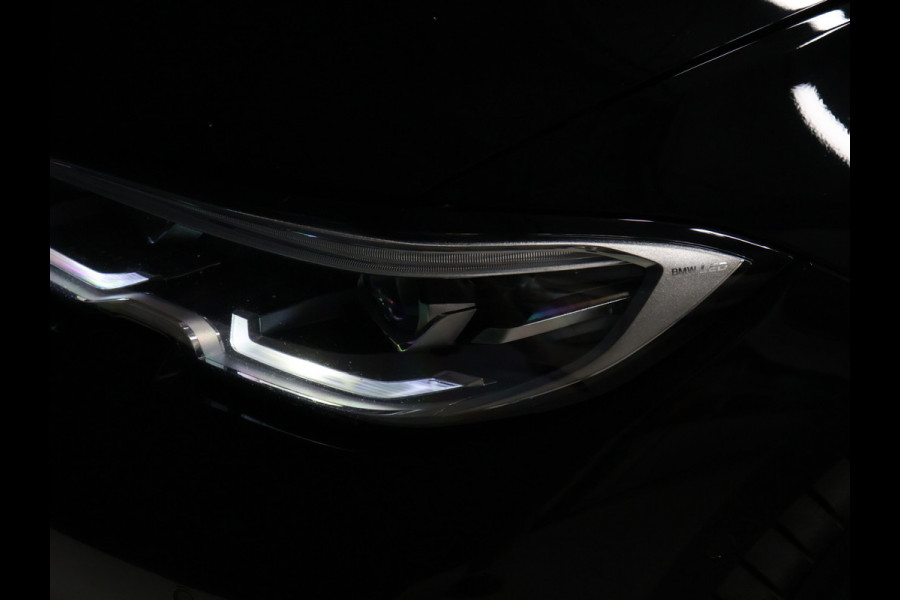 BMW 3 Serie Touring 320e Business Edition Plus [APPLE CARPLAY, ANDROID, TREKHAAK, STOELVERWARMING, CRUISE, ELEKTRISCHE ACHTERKLEP, DIGITAL DASH, NAVIGATIE, NIEUWSTAAT]