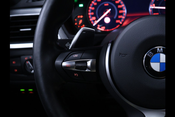 BMW 4 Serie Gran Coupé 420i M Sport [SCHUIFKANTELDAK, HARMAN/KARDON, STOELVERWARMING, HEAD-UP DISPLAY, ACHTERUITRIJCAMERA, 360 CAMERA, PDC V+A, ADAPTIEVE LED, ELEKTRISCHE ACHTERKLEP, KEYLESS START, DODEHOEKDETECTIE, NAVIGATIE,