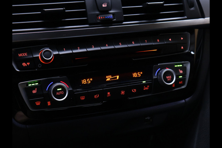 BMW 4 Serie Gran Coupé 420i M Sport [SCHUIFKANTELDAK, HARMAN/KARDON, STOELVERWARMING, HEAD-UP DISPLAY, ACHTERUITRIJCAMERA, 360 CAMERA, PDC V+A, ADAPTIEVE LED, ELEKTRISCHE ACHTERKLEP, KEYLESS START, DODEHOEKDETECTIE, NAVIGATIE,