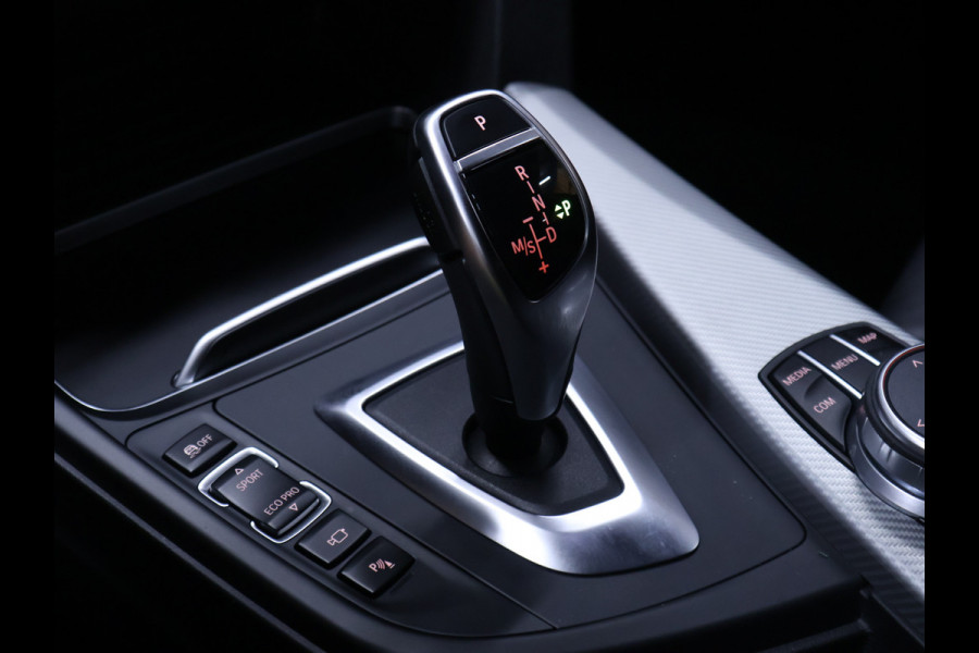 BMW 4 Serie Gran Coupé 420i M Sport [SCHUIFKANTELDAK, HARMAN/KARDON, STOELVERWARMING, HEAD-UP DISPLAY, ACHTERUITRIJCAMERA, 360 CAMERA, PDC V+A, ADAPTIEVE LED, ELEKTRISCHE ACHTERKLEP, KEYLESS START, DODEHOEKDETECTIE, NAVIGATIE,
