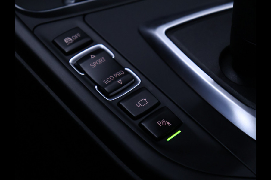 BMW 4 Serie Gran Coupé 420i M Sport [SCHUIFKANTELDAK, HARMAN/KARDON, STOELVERWARMING, HEAD-UP DISPLAY, ACHTERUITRIJCAMERA, 360 CAMERA, PDC V+A, ADAPTIEVE LED, ELEKTRISCHE ACHTERKLEP, KEYLESS START, DODEHOEKDETECTIE, NAVIGATIE,