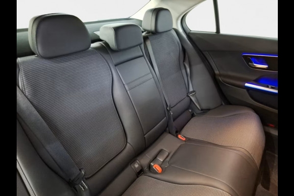 Mercedes-Benz C-Klasse 300e AVANTGARDE ** HIGH-LED, MBUX+, PANORAMA, CAMERA, MEMORY ** 1e EIG - Ex MB-AG - UNFALLFREI ** ** INFORMEER OOK NAAR ONZE AANTREKKELIJKE FINANCIAL-LEASE TARIEVEN **