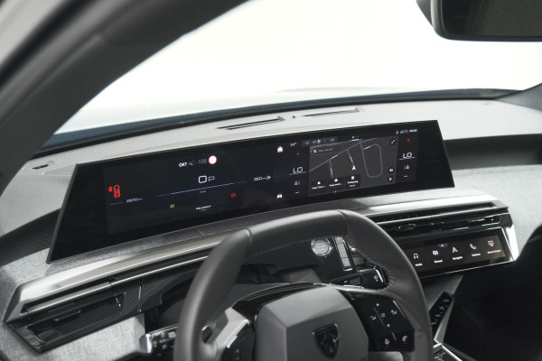 Peugeot 3008 1.2 Hybrid 136 Allure | Camera | Panoramisch Navigatiescherm | Apple Carplay | Comfort Stoelen
