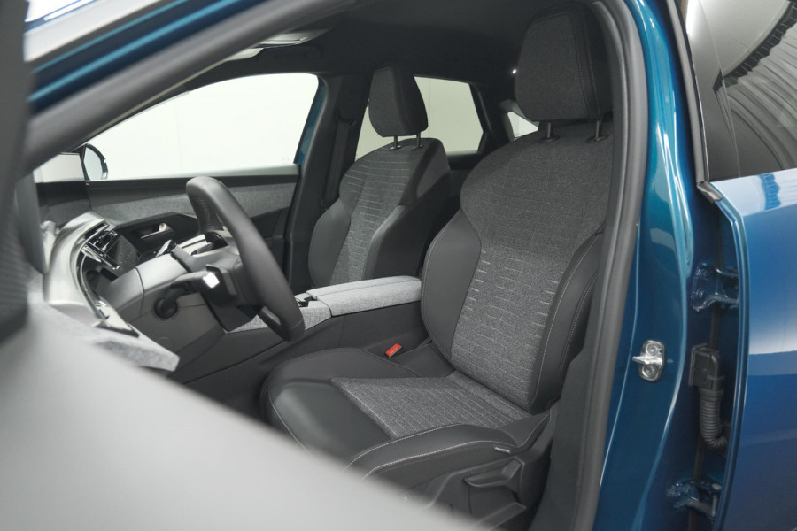 Peugeot 3008 1.2 Hybrid 136 Allure | Camera | Panoramisch Navigatiescherm | Apple Carplay | Comfort Stoelen