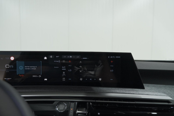 Peugeot 3008 1.2 Hybrid 136 Allure | Camera | Panoramisch Navigatiescherm | Apple Carplay | Comfort Stoelen