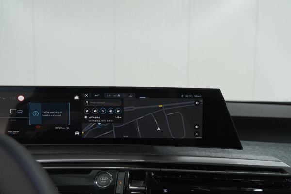 Peugeot 3008 1.2 Hybrid 136 Allure | Camera | Panoramisch Navigatiescherm | Apple Carplay | Comfort Stoelen