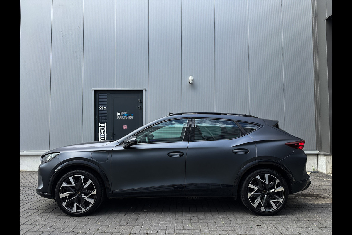 CUPRA Formentor 1.5 TSI e-Hybrid VZ Performance 272PK | Matt Grey | Pano | Memory | ACC | 1e eig | Nieuwstaat