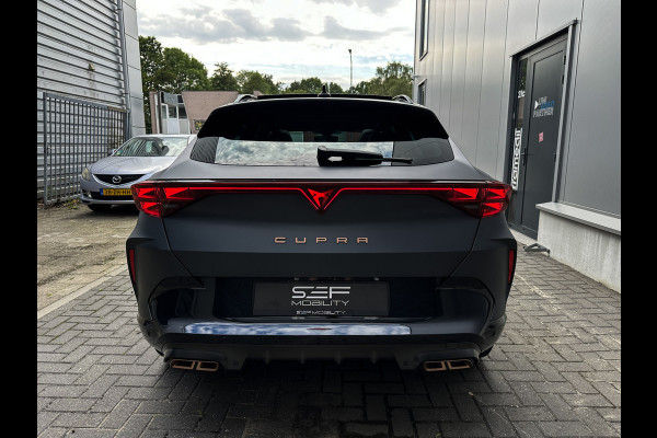 CUPRA Formentor 1.5 TSI e-Hybrid VZ Performance 272PK | Matt Grey | Pano | Memory | ACC | 1e eig | Nieuwstaat