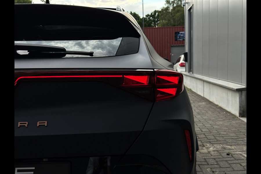 CUPRA Formentor 1.5 TSI e-Hybrid VZ Performance 272PK | Matt Grey | Pano | Memory | ACC | 1e eig | Nieuwstaat