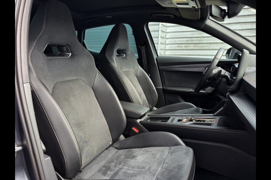 CUPRA Formentor 1.5 TSI e-Hybrid VZ Performance 272PK | Matt Grey | Pano | Memory | ACC | 1e eig | Nieuwstaat