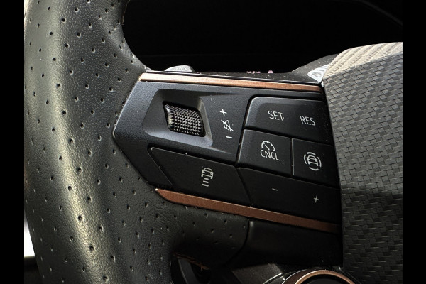 CUPRA Formentor 1.5 TSI e-Hybrid VZ Performance 272PK | Matt Grey | Pano | Memory | ACC | 1e eig | Nieuwstaat