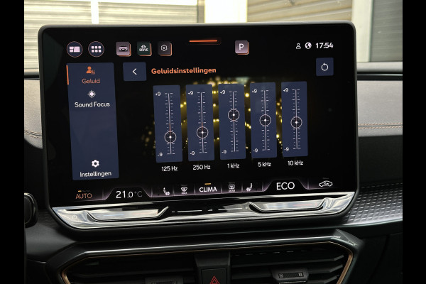 CUPRA Formentor 1.5 TSI e-Hybrid VZ Performance 272PK | Matt Grey | Pano | Memory | ACC | 1e eig | Nieuwstaat