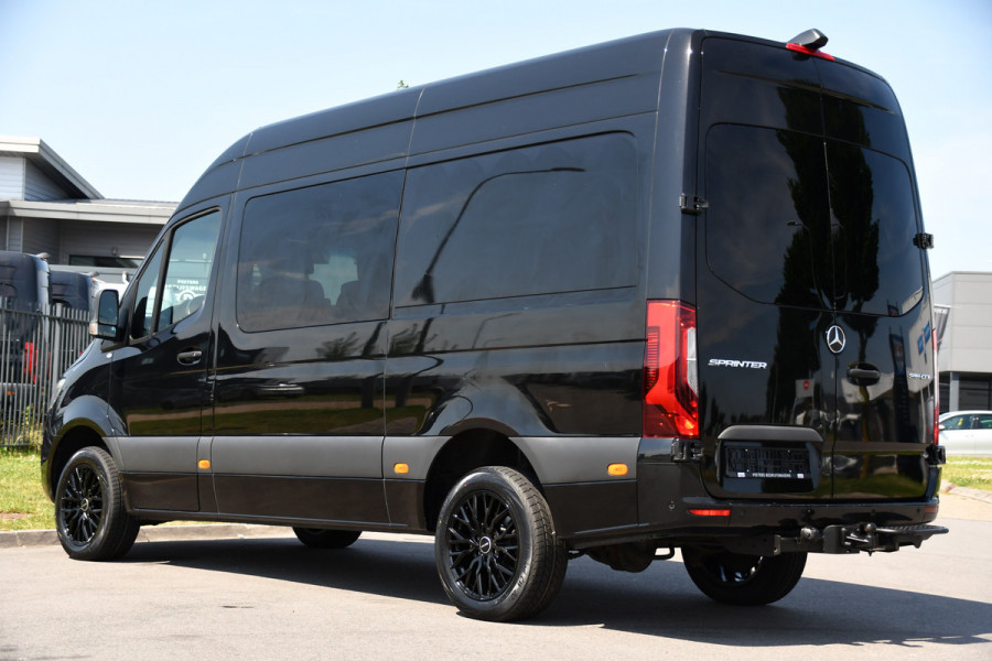 Mercedes-Benz Sprinter 319 V6 3.0 CDI L2H2 DC Black Edition Full Options! 360 Camera, Cruise, Carplay, 10,5'' Mbux, LED, 2 x Geveerde stoel, Stoelverwarming, Sensoren, Uniek!