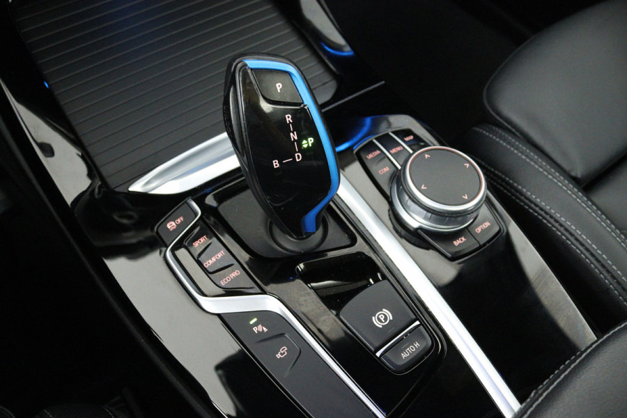 BMW iX3 High Executive 80 kWh (PANO, 360 CAMERA, H/K AUDIO, SFEERVERLICHTING, ADAPTIVE CRUISE, TREKHAAK WEGKLAPBAAR, AUTOPILOT)