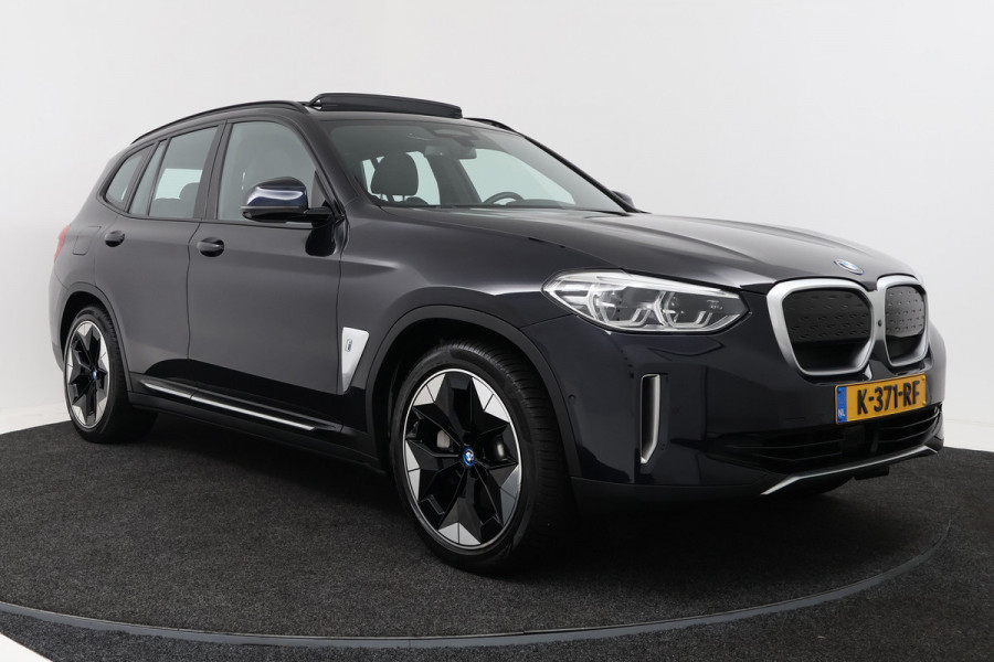 BMW iX3 High Executive 80 kWh (PANO, 360 CAMERA, H/K AUDIO, SFEERVERLICHTING, ADAPTIVE CRUISE, TREKHAAK WEGKLAPBAAR, AUTOPILOT)
