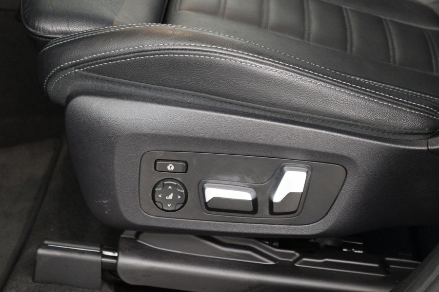 BMW iX3 High Executive 80 kWh (PANO, 360 CAMERA, H/K AUDIO, SFEERVERLICHTING, ADAPTIVE CRUISE, TREKHAAK WEGKLAPBAAR, AUTOPILOT)