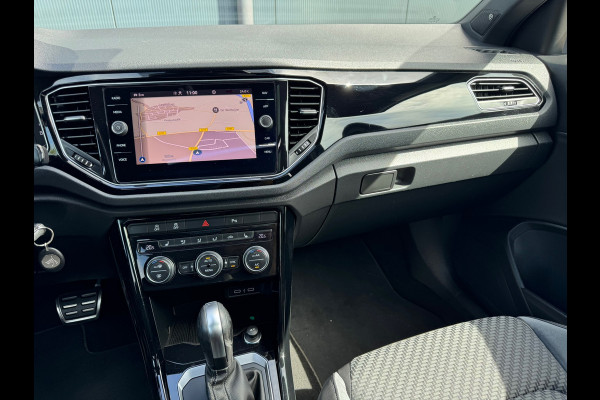 Volkswagen T-Roc 2.0 TSI 4Motion R * Panorama dak * Side assist * Black edition *