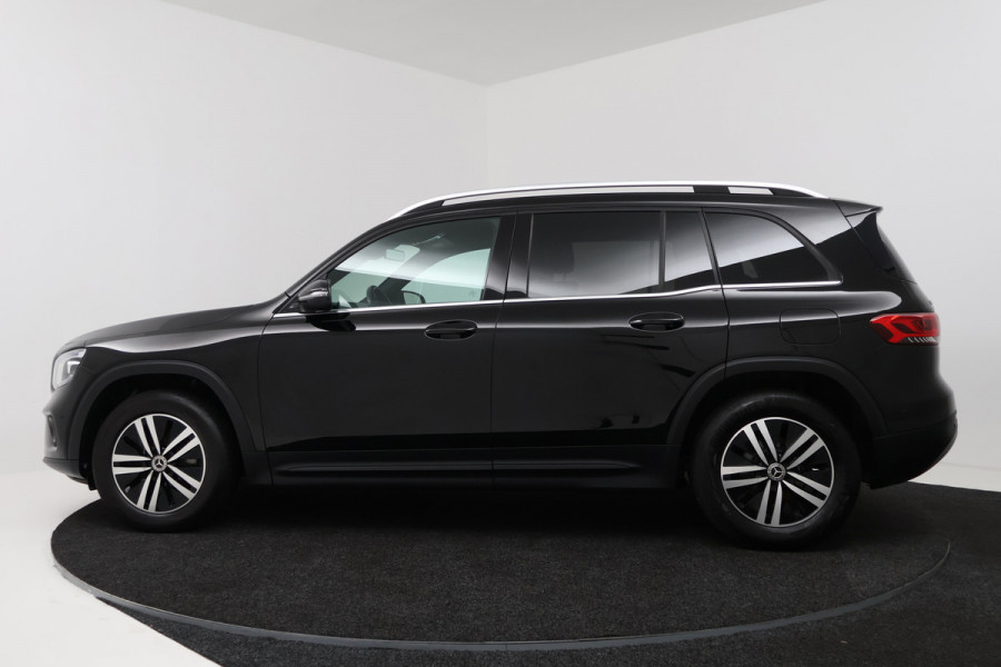 Mercedes-Benz Glb 200 Advantage (CAMERA, CRUISE. TREKHAAK, LED, STUURBEDIENING, WIDESCREEN)