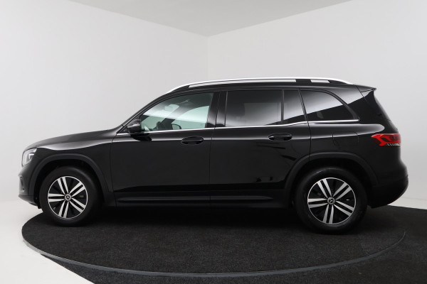 Mercedes-Benz Glb 200 Advantage (CAMERA, CRUISE. TREKHAAK, LED, STUURBEDIENING, WIDESCREEN)