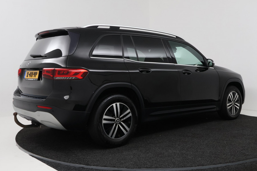 Mercedes-Benz Glb 200 Advantage (CAMERA, CRUISE. TREKHAAK, LED, STUURBEDIENING, WIDESCREEN)