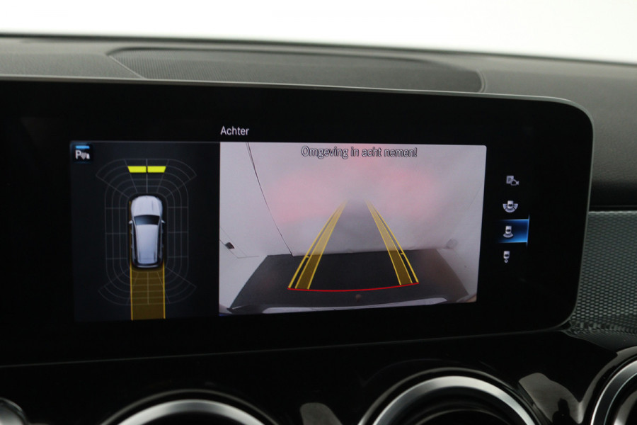 Mercedes-Benz Glb 200 Advantage (CAMERA, CRUISE. TREKHAAK, LED, STUURBEDIENING, WIDESCREEN)